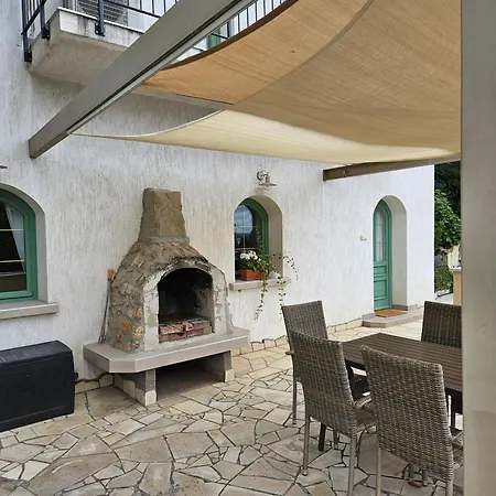 Hillside Pool House Nyaraló Velence
