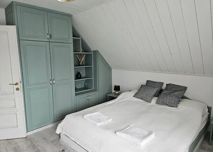 Hillside Pool House Semesterbostad Velence